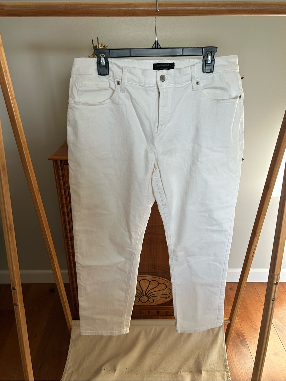 White Women’s Straight-Leg Jeans